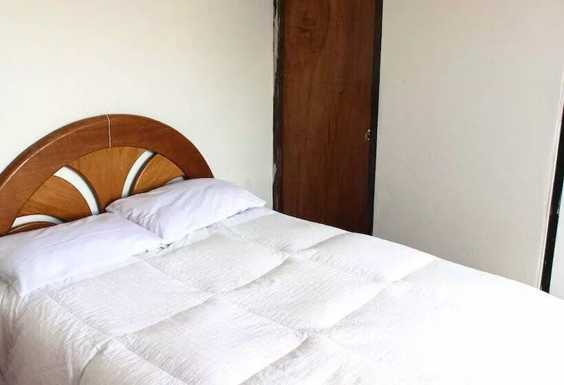 Nomade   Hostel
