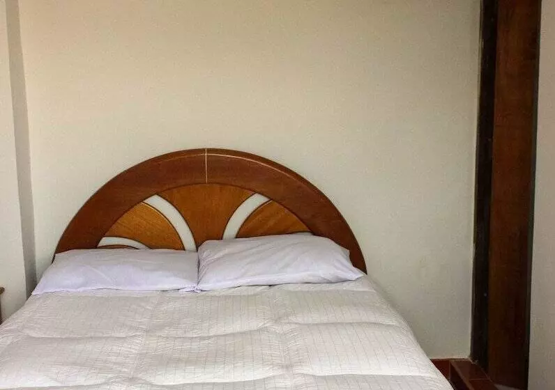 Nomade   Hostel