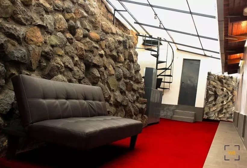 Nomade   Hostel