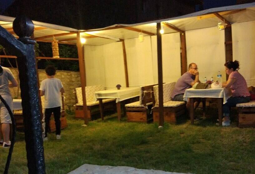 膳宿费 Melek Hanim Konagi