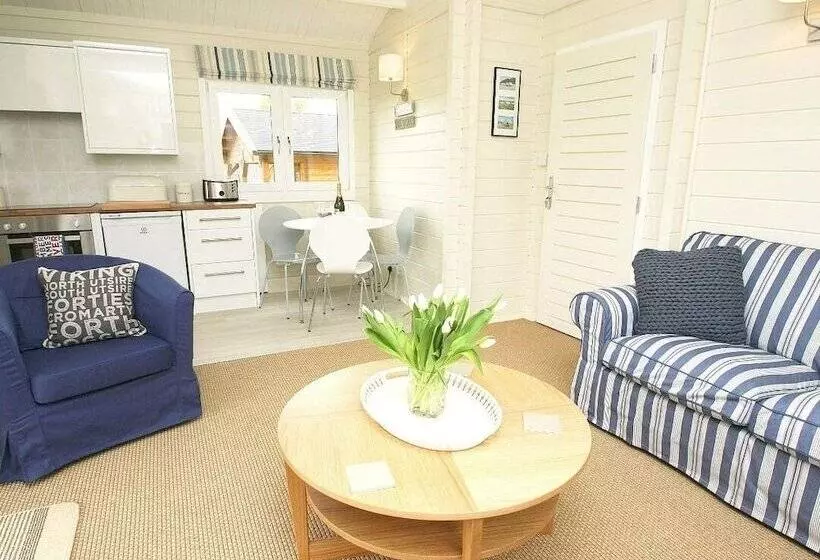 Sam's Cabin