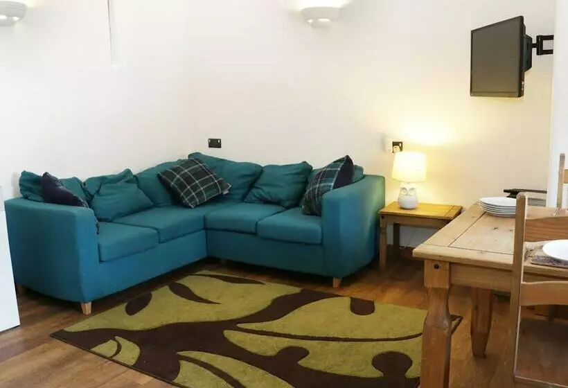 Woodside Cottage