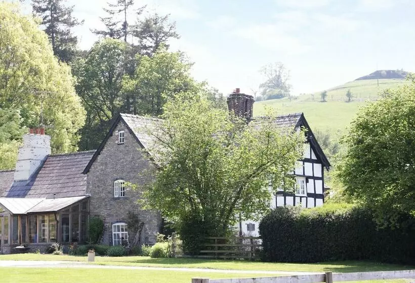 Woodside Cottage