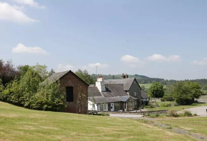 Woodside Cottage