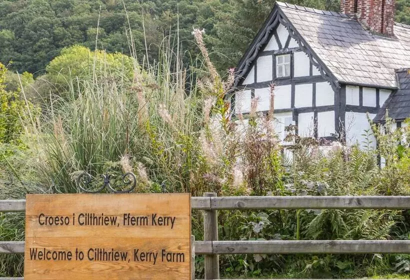 Woodside Cottage