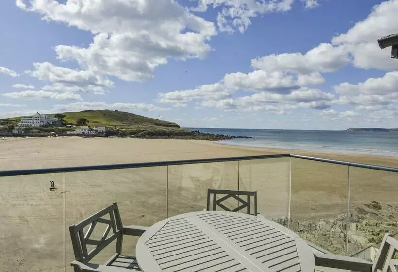 24 Burgh Island Causeway