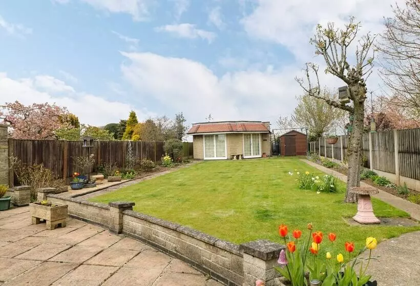 75 Mansfield Road