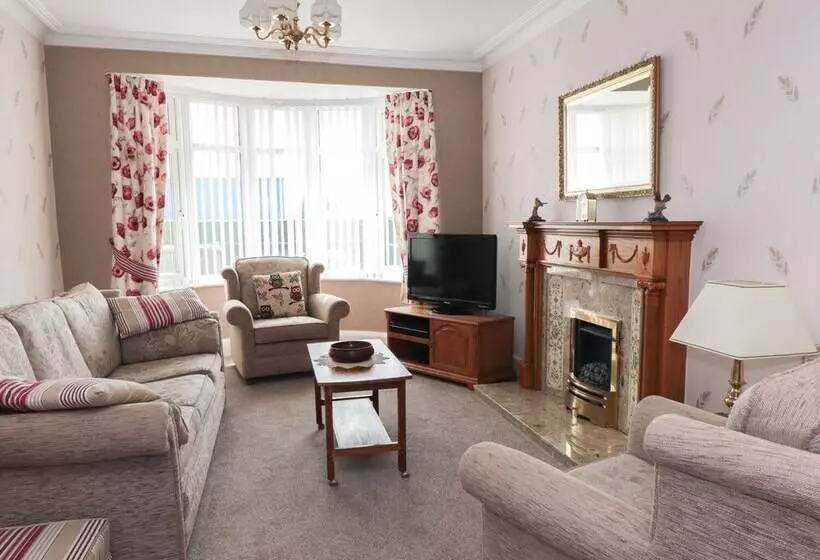 75 Mansfield Road
