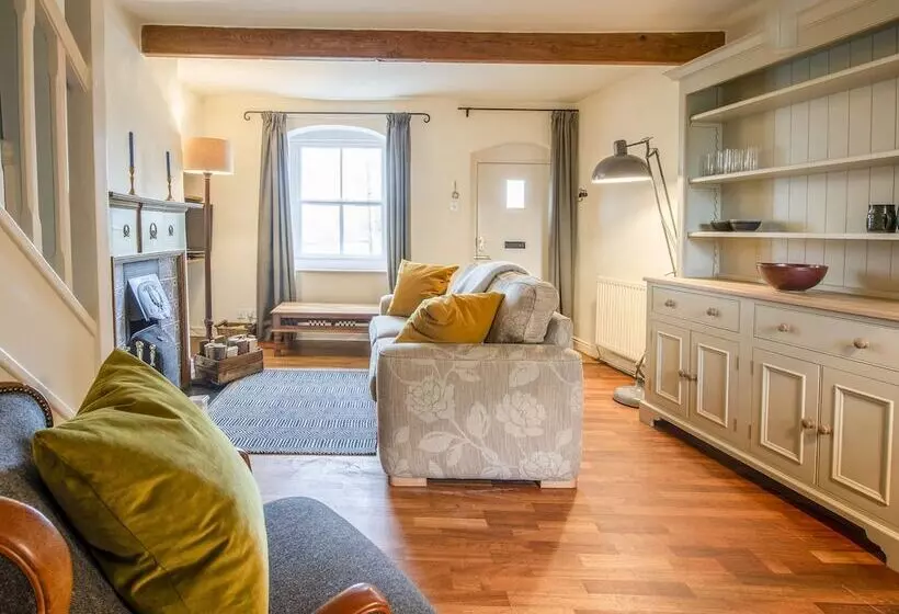 Beacon Cottage