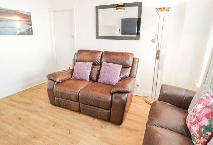 Beside The Sea   Ar Lan Y Mor