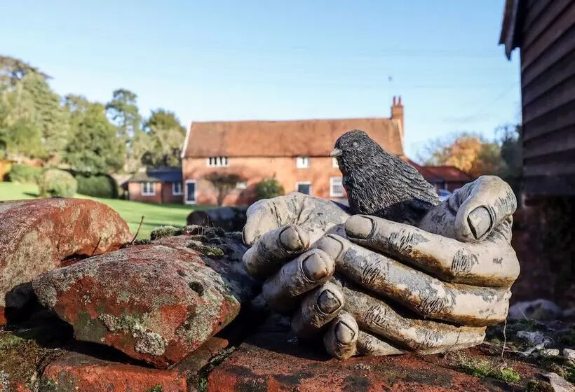 Gardener's Cottage