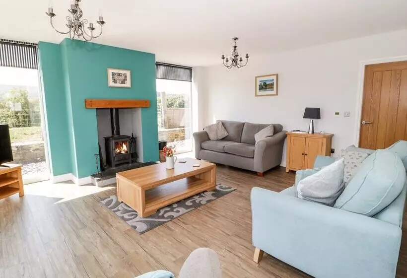 Pen Y Bryn Cottage