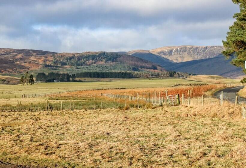 White Hillocks Cottage