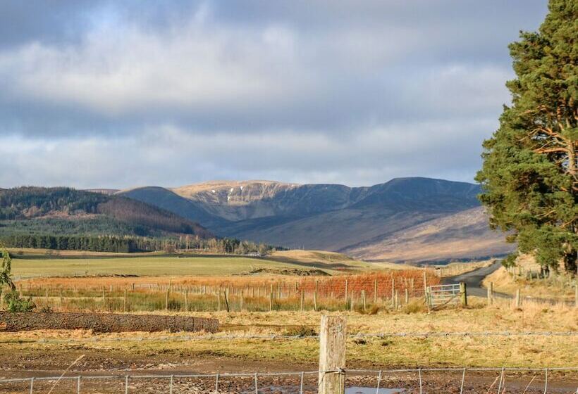 White Hillocks Cottage