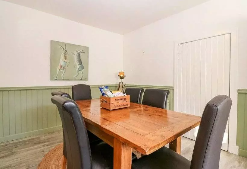 White Hillocks Cottage