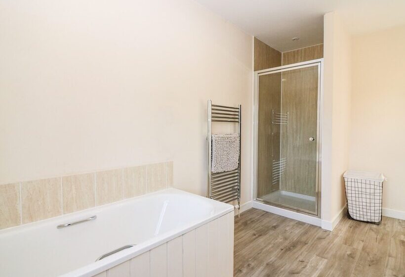 White Hillocks Cottage