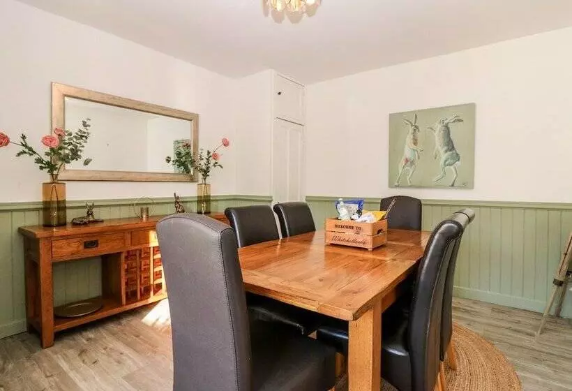 White Hillocks Cottage