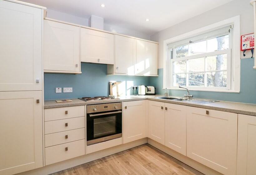 White Hillocks Cottage