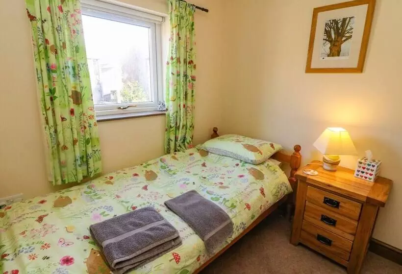 Bytheway Cottage