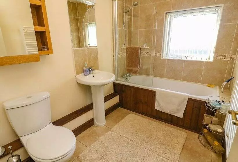 Bytheway Cottage