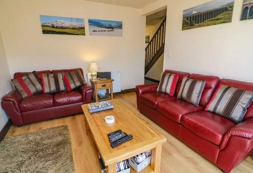 Bytheway Cottage