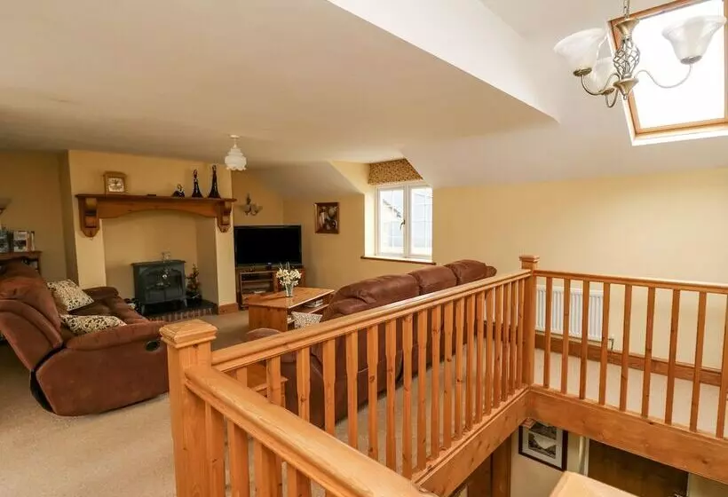Cefn Cottage