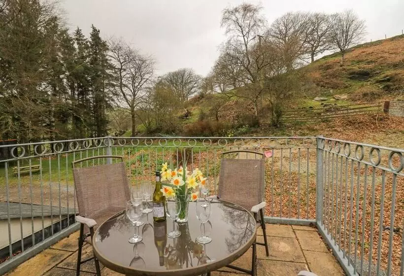 Cefn Cottage