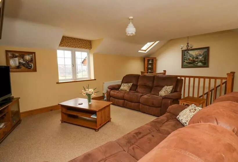 Cefn Cottage