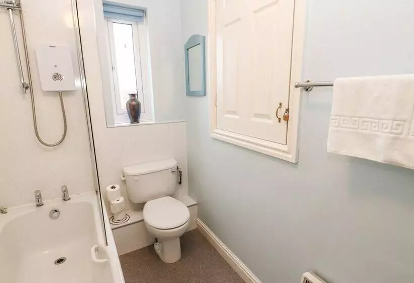 Cleeve Cottage