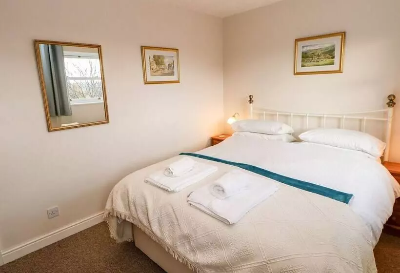 Cleeve Cottage