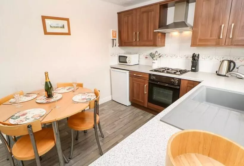 Cleeve Cottage