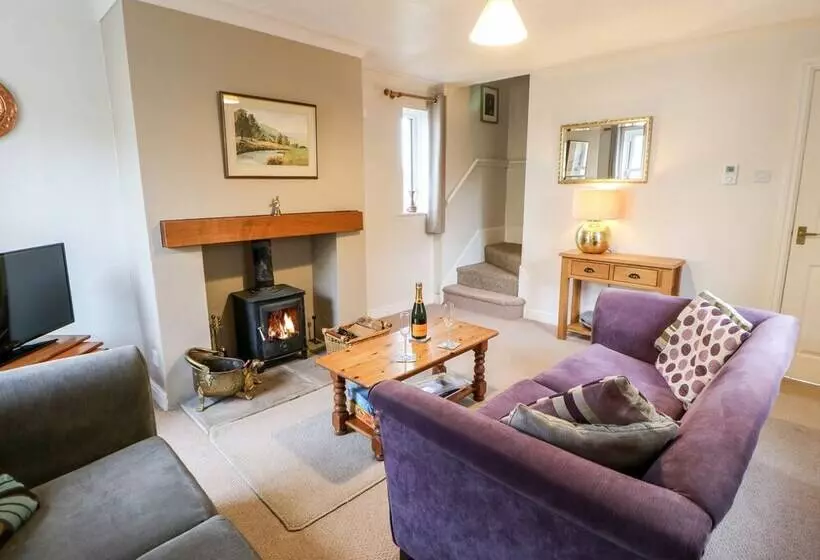 Cleeve Cottage