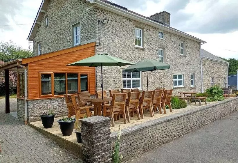 Dolau Farmhouse