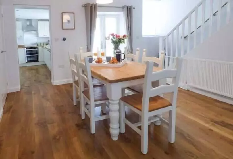 Silversands Cottage