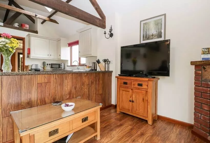 Walnut Cottage
