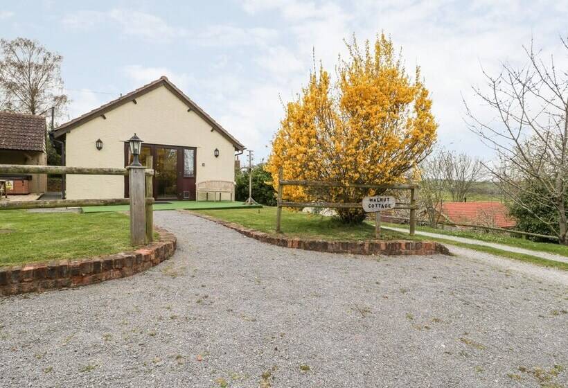 Walnut Cottage