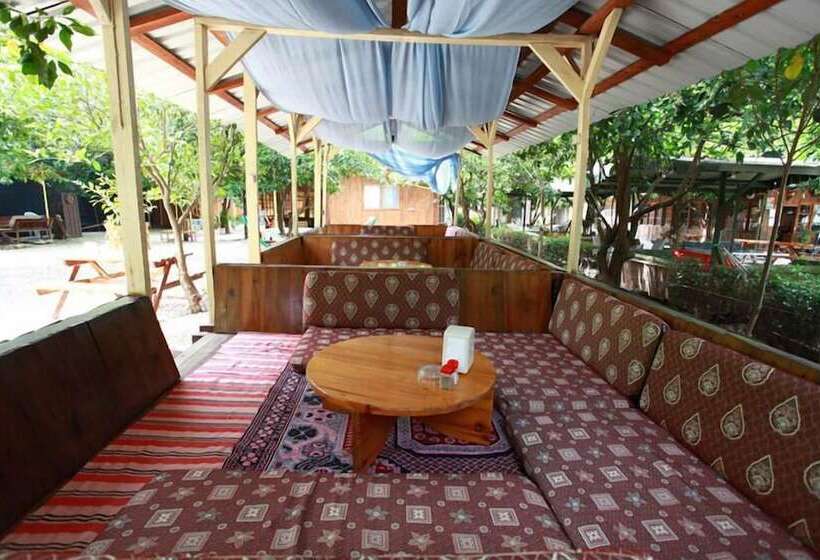 هاستل Olympos Doga Pansiyon