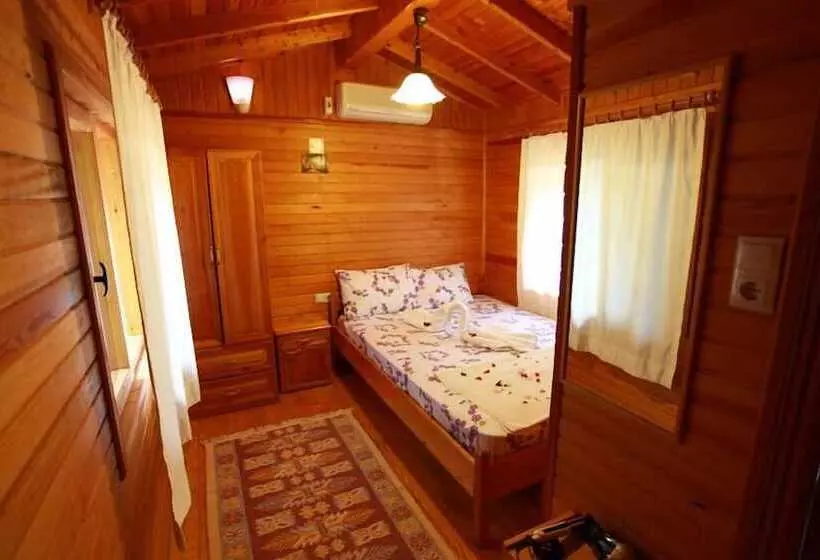 هاستل Olympos Doga Pansiyon