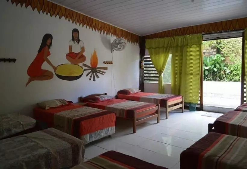 Anaira Hostel