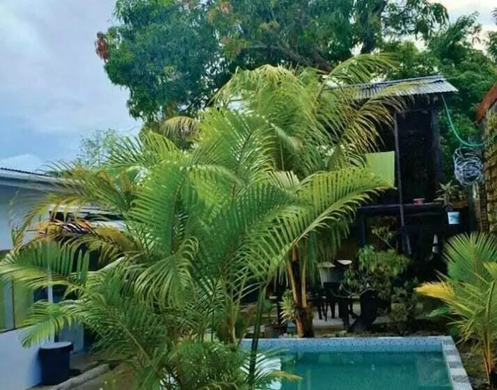 Anaira Hostel