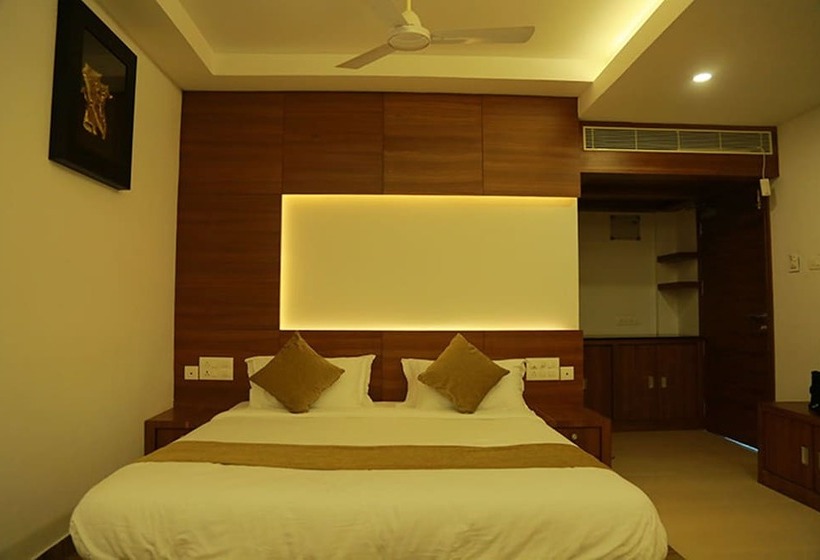 호텔 Athirapilly River Resort