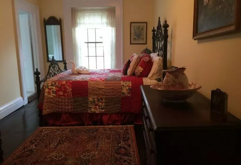 Hotelli Brinckerhoff Inn