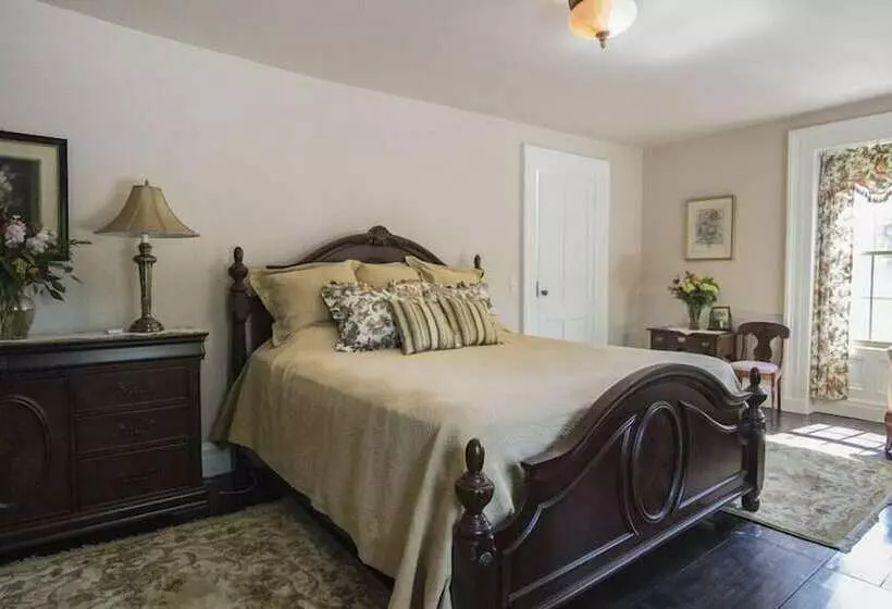 Hotelli Brinckerhoff Inn