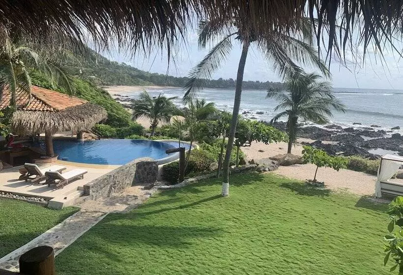 Hotelli Casa Manzanillo Boutique