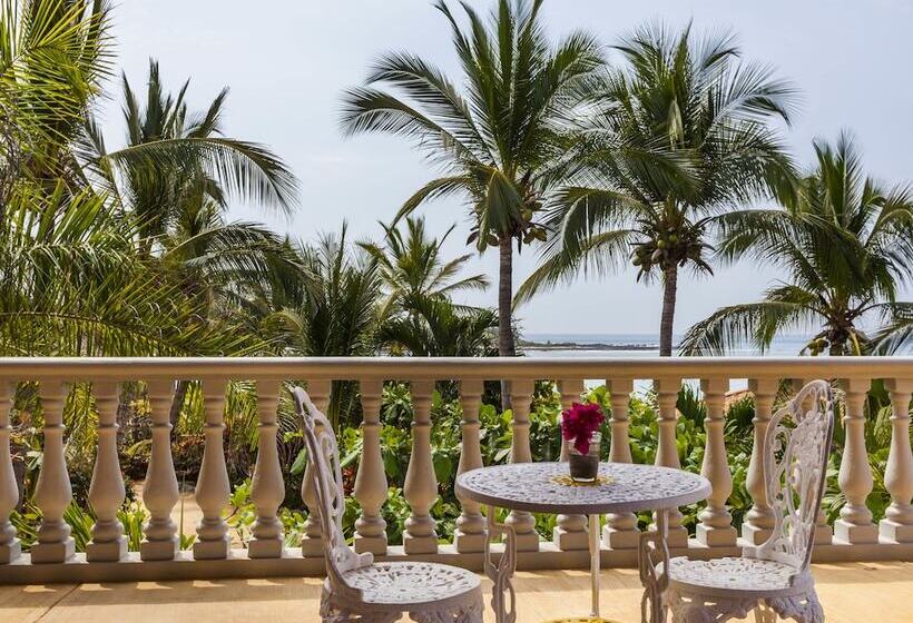 هتل Casa Manzanillo Boutique