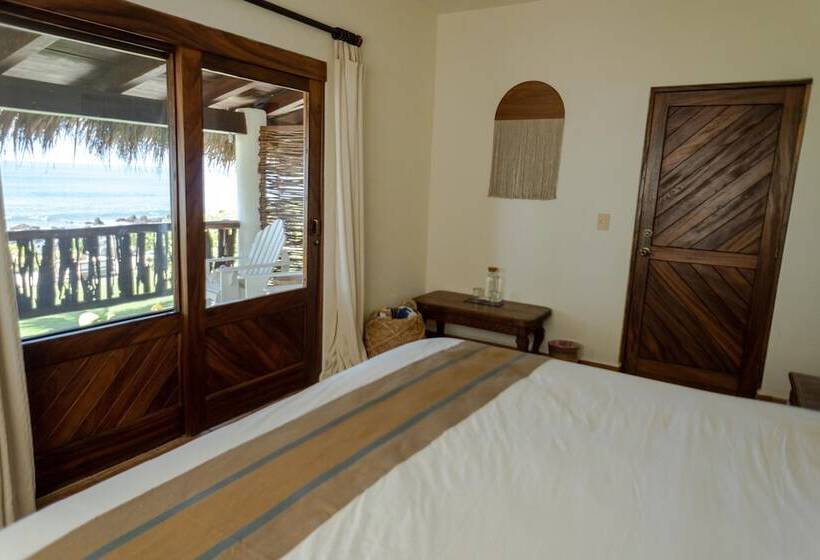 هتل Casa Manzanillo Boutique