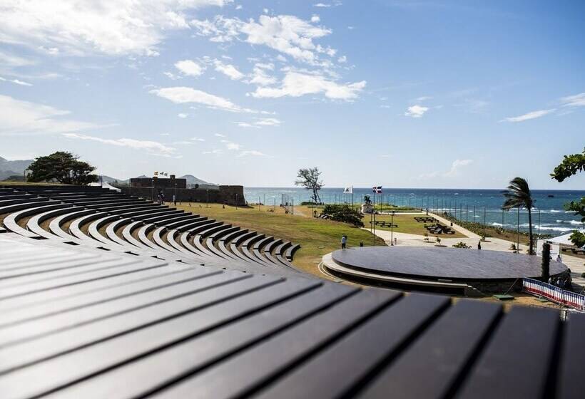 ホテル Colibri Boutique