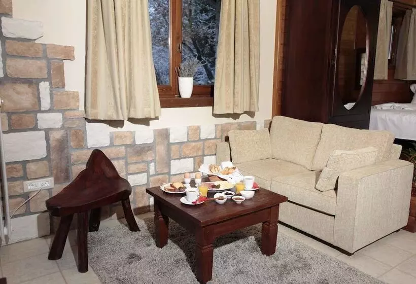 ホテル Efharis Filoxenon