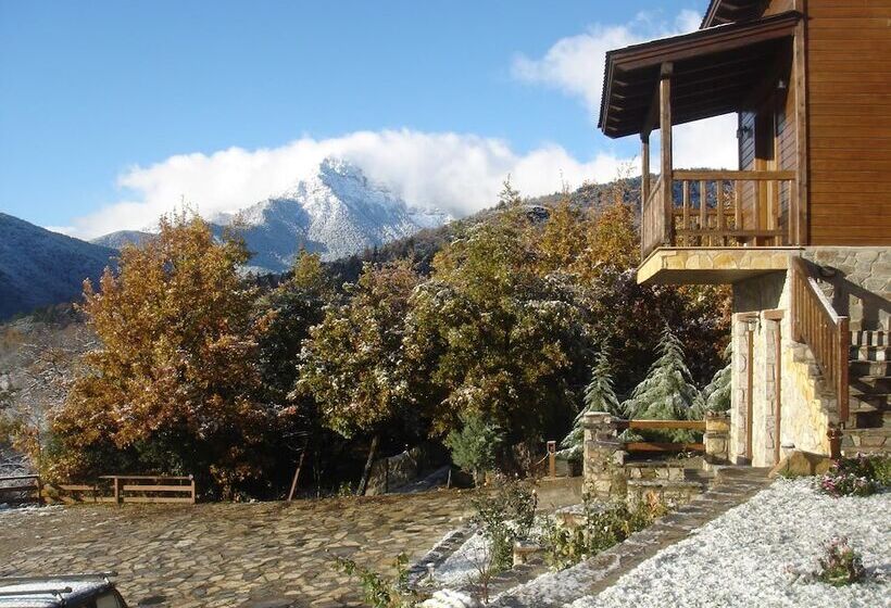 فندق Efharis Filoxenon