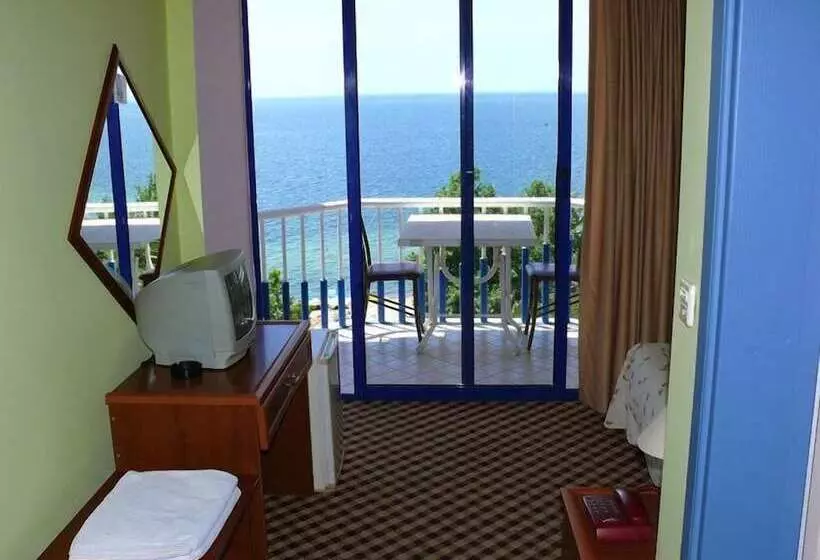 ホテル Erdek Helin